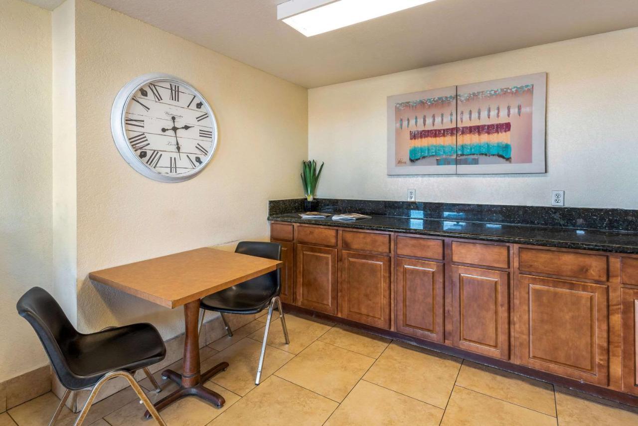 Rodeway Inn Pueblo Luaran gambar
