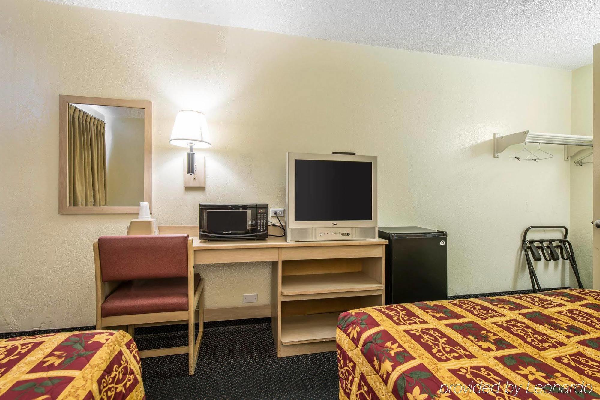 Rodeway Inn Pueblo Luaran gambar