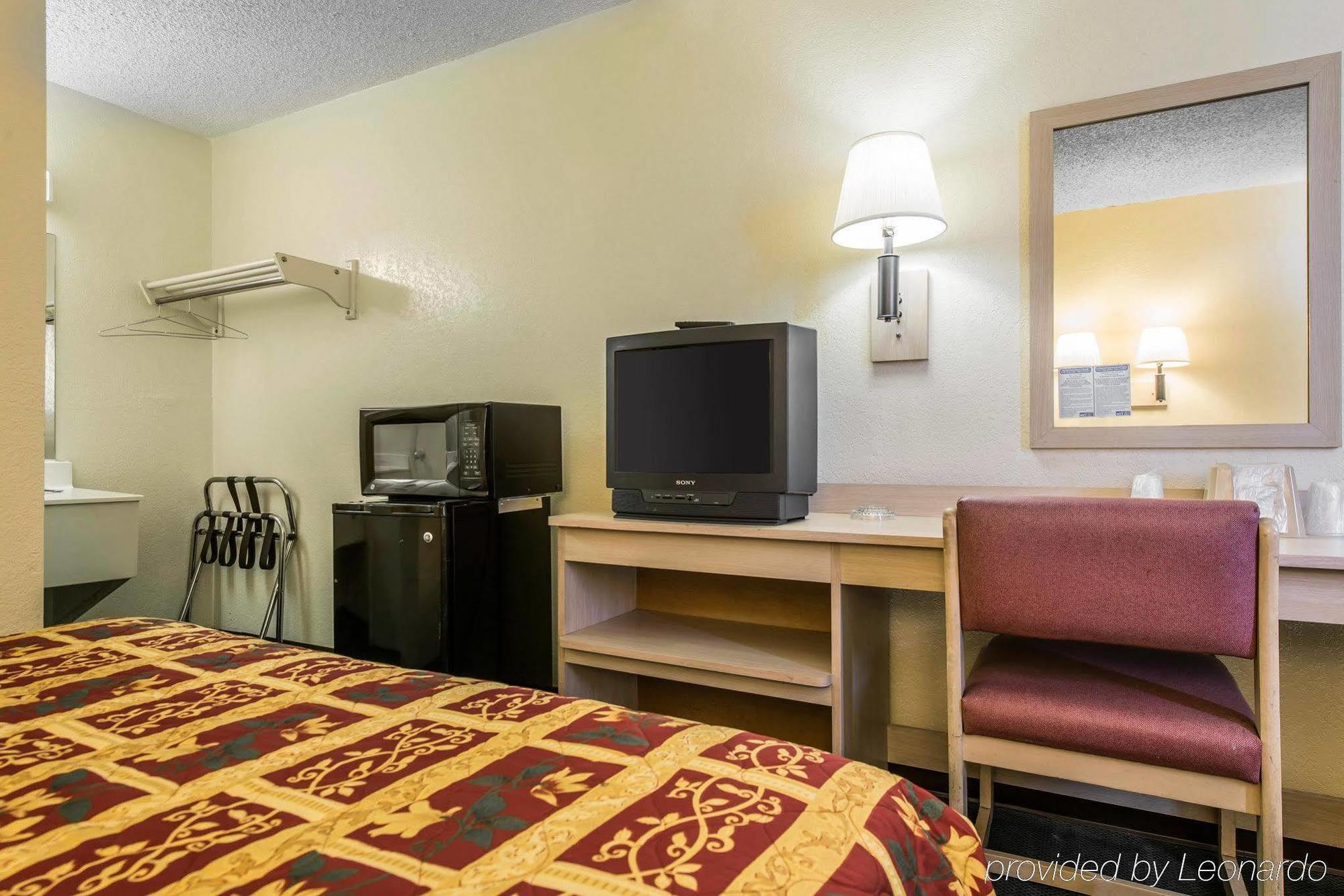 Rodeway Inn Pueblo Luaran gambar